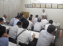 05_ヒカリ食品訪問250