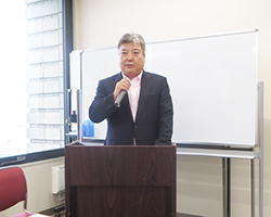 1_森委員長開会司会